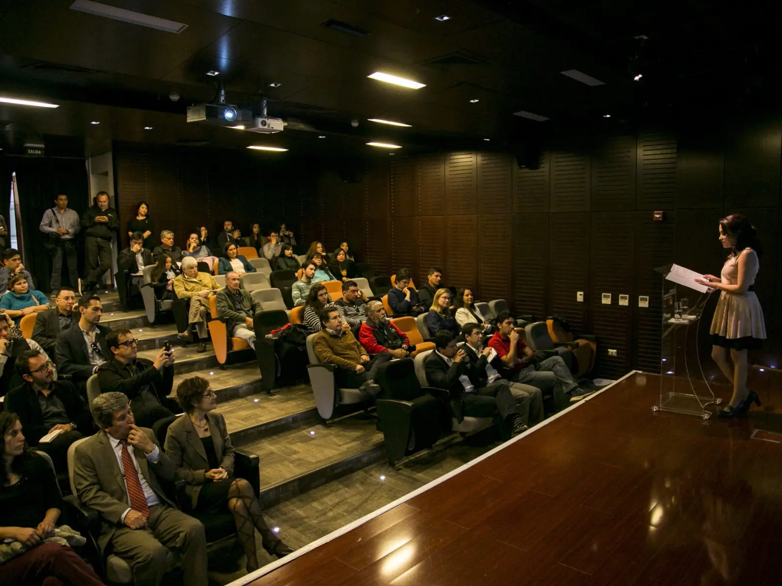 Fundación Minera Escondida presentó su Informe de Gestión 2015 y nuevo Sitio Web