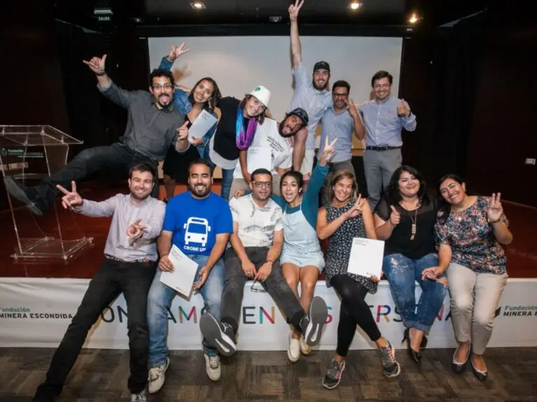 Ganadores de AntofaEmprende firman convenio para comenzar la ejecución de sus proyectos