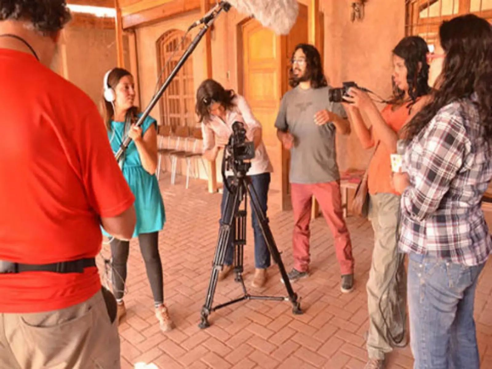 Abren postulaciones a primera temporada de Talleres Artísticos 2018