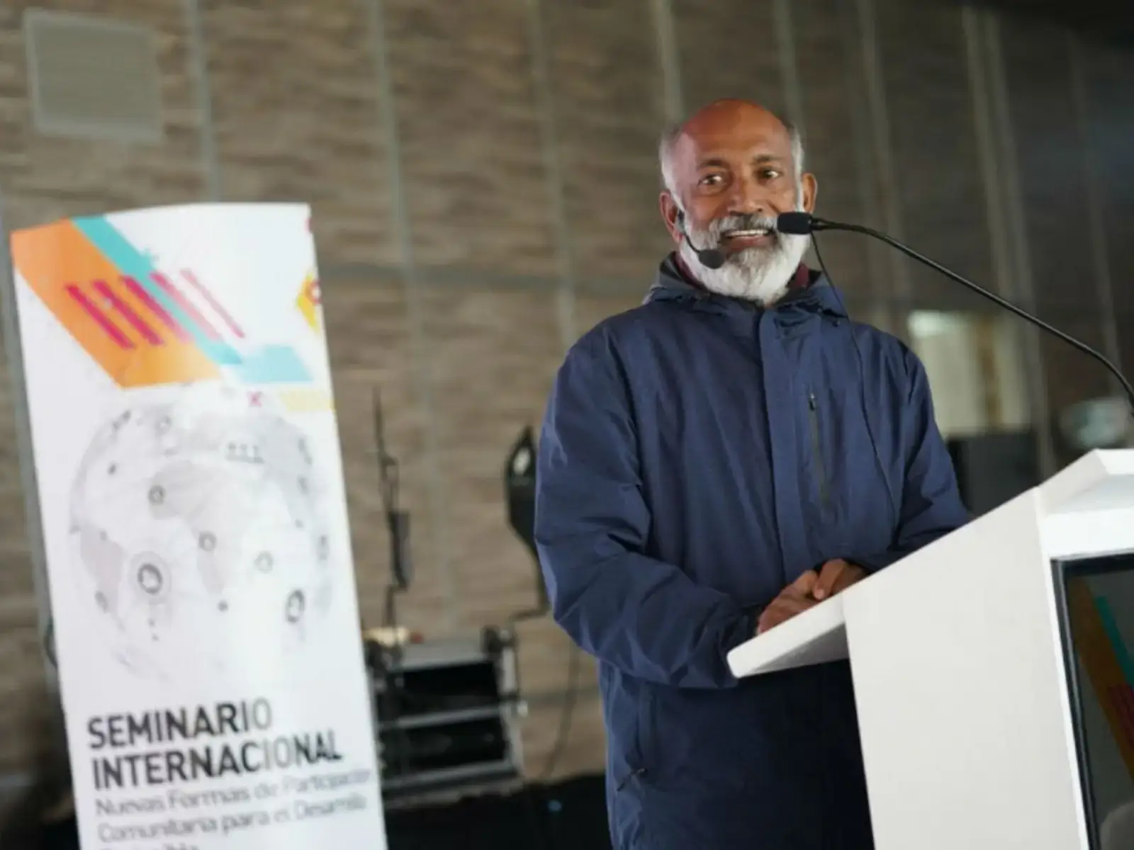 “Debemos trabajar para devolver el poder a los barrios»