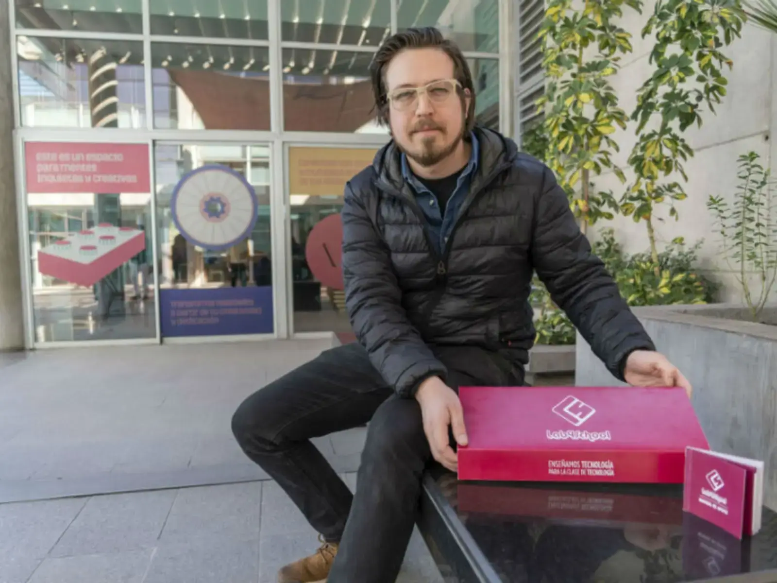 Nueva plataforma web revoluciona la enseñanza de tecnología en los colegios