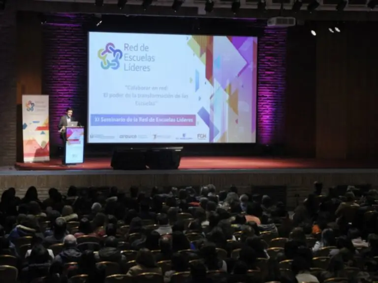 La Red de Escuelas Líderes invita a escuelas y liceos a su 13° Seminario Internacional