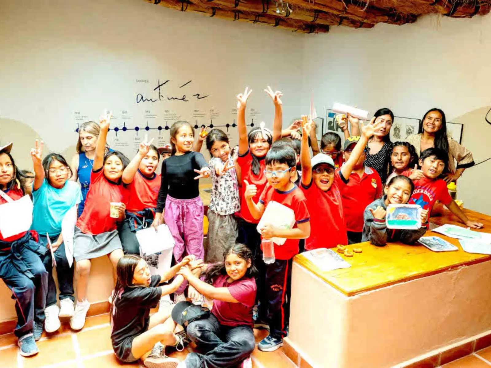 Más de 1.400 personas visitaron la muestra “Ilustrado por Antúnez” en San Pedro de Atacama