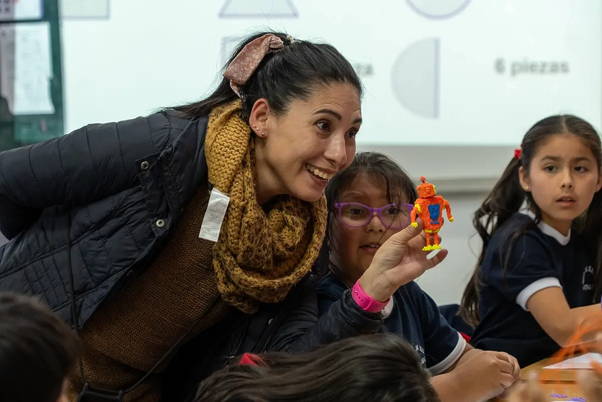 Infancia Digital Escuela República de los EE.UU-9 copia