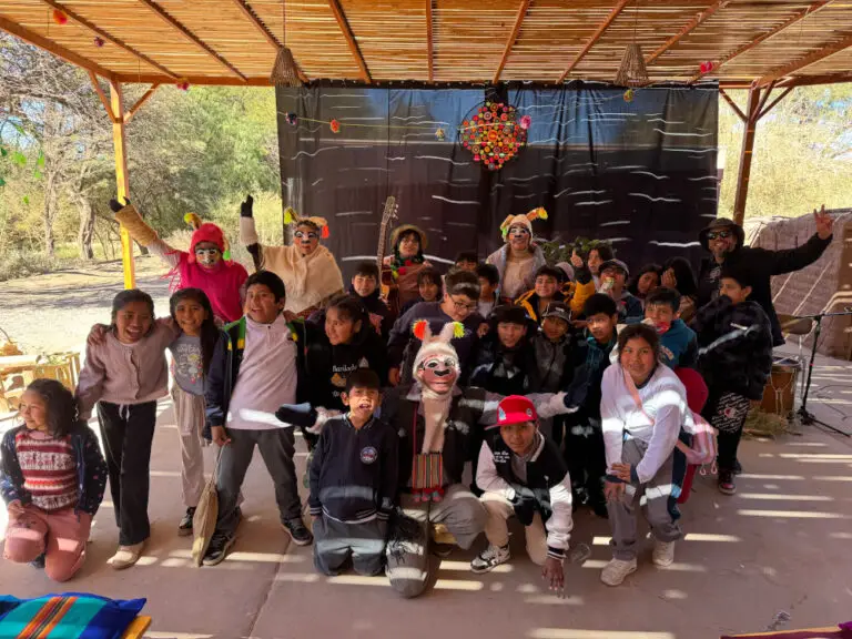 dia-pueblos-originarios-san-pedro-de-atacama-teatro-infantil4