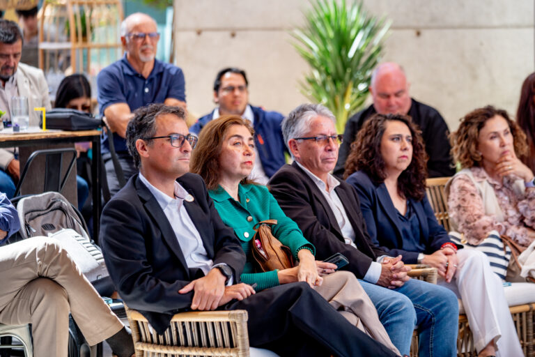 CREO ESTUDIANTES UCN 06-11-25-102